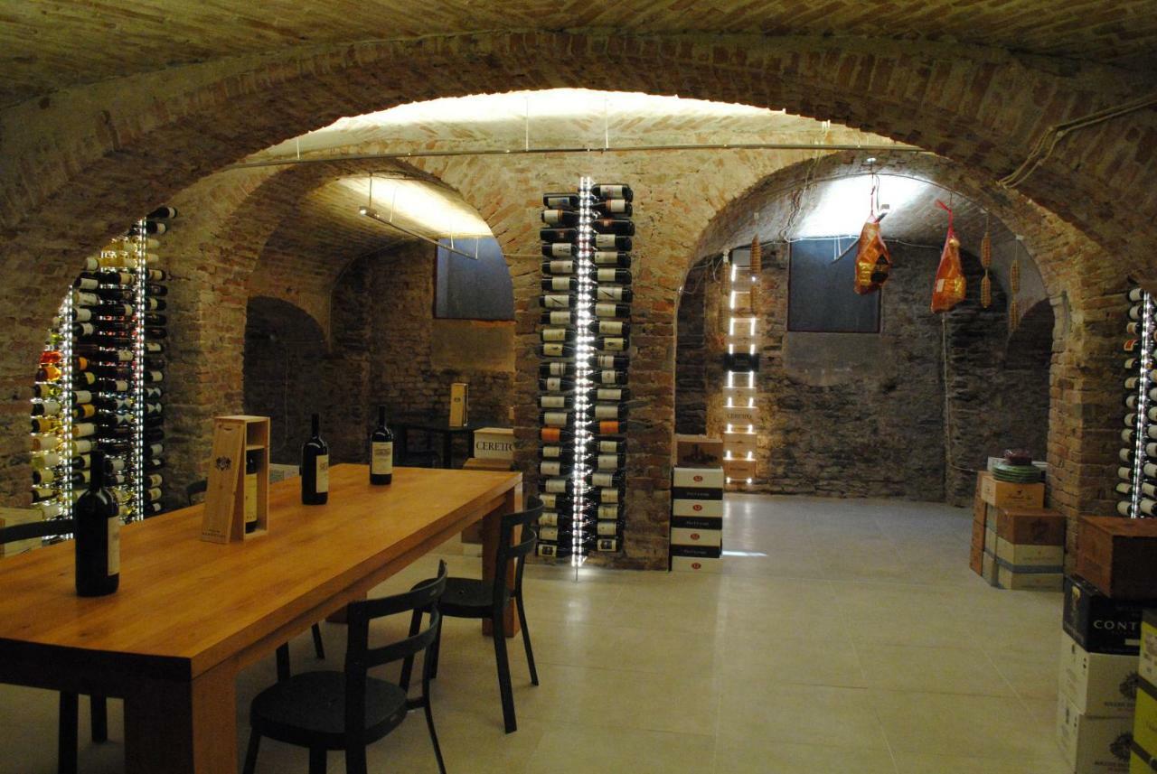 Vinoteca La Sacrestia Bed & Breakfast Alba  Exterior foto